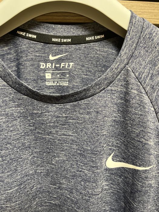 NIKE Dri-Fit Swim - UPF40+ / Нова размер М / Оригинал