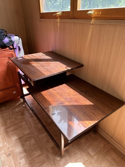 Журнальный столик