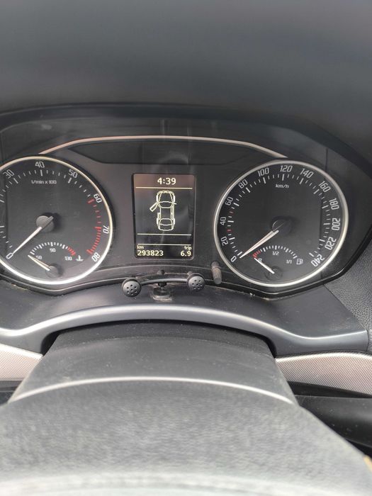 SKODA Octavia 2011 — imagine 3
