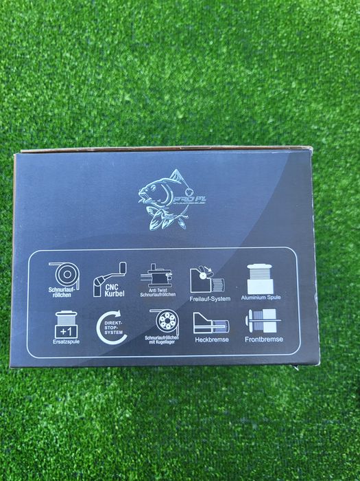 Шаранска макара  FL Black  Force 8000