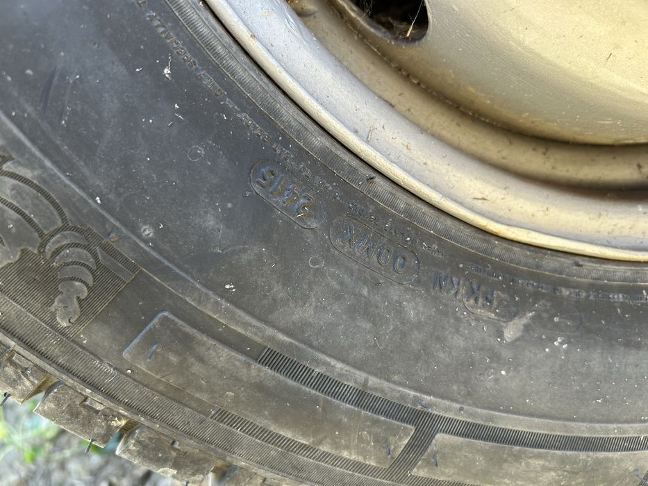 Anvelope Michelin 215 75 16C Vara si Iarna