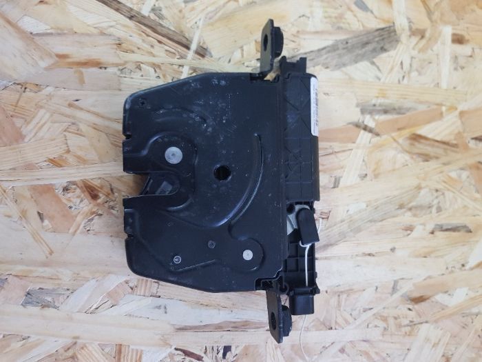 Broasca Blocator Incuietoare Portbagaj Bmw Seria 6 F06 F12 F13