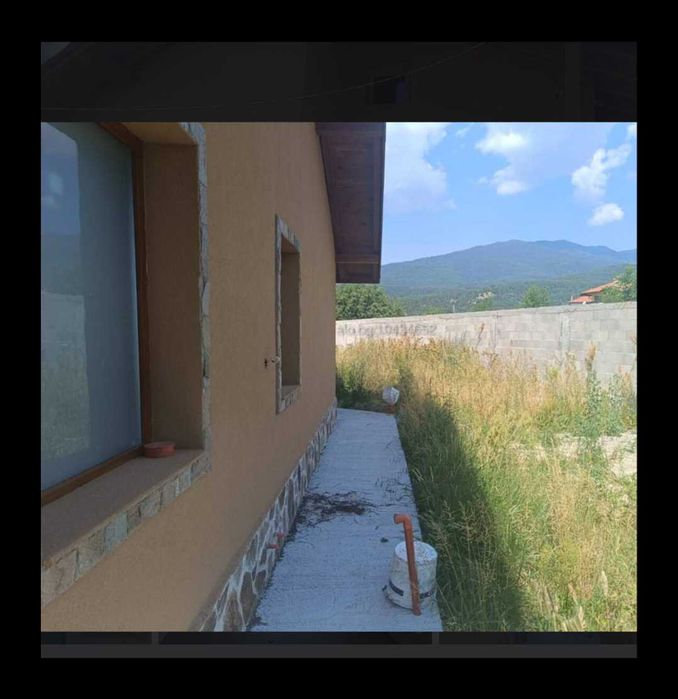 Продавам къща с. Добърско 125 кв.м. с панорамна гледка,  2-ве паркоместа,  камина и  джакузи