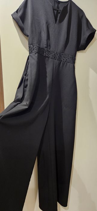 Официален гащиризо