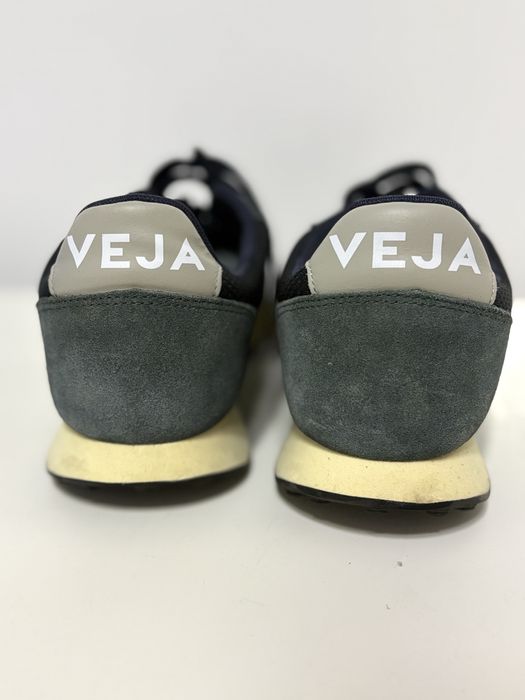 Adidasi Veja marimea 41