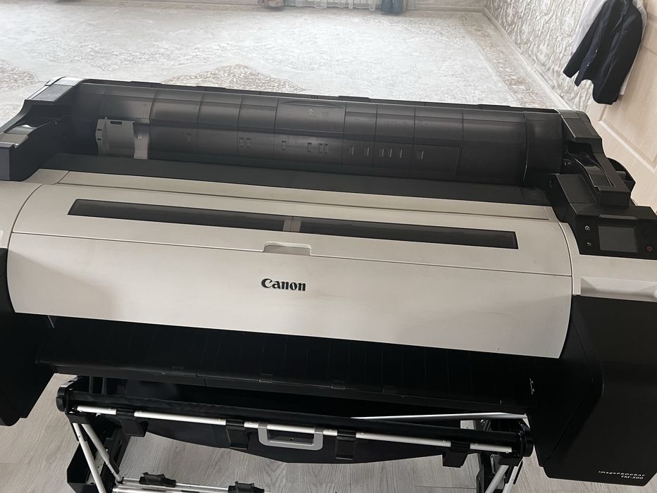 ПРОДАЮ плоттер Canon TM-300 | Формат A0 | В идеальном состоянии