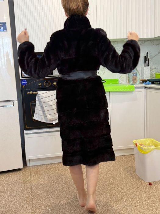 Продам норковую шубу 42-44 р