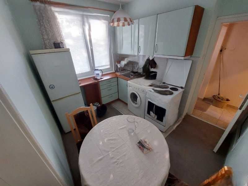 Дава се под наем Двустаен апартамент в Пловдив, Център - 60 кв.м за 408 € - Снимка #6