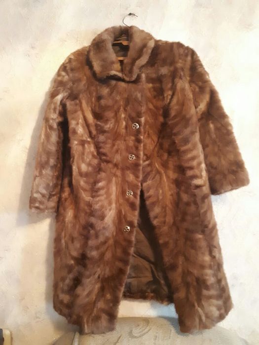 Распродажа шуб, дубленок