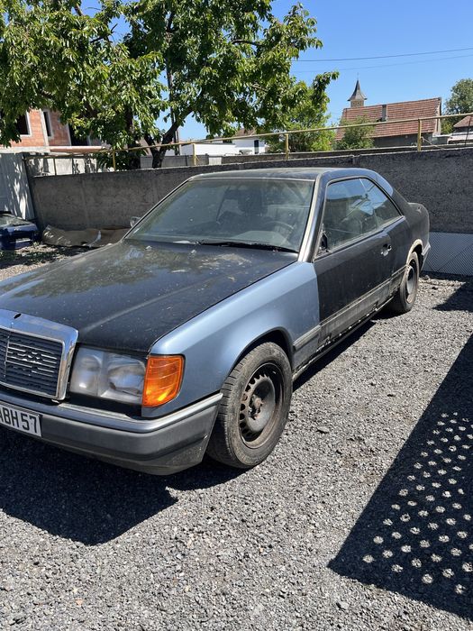 Mercedes w124 coupe 2.3