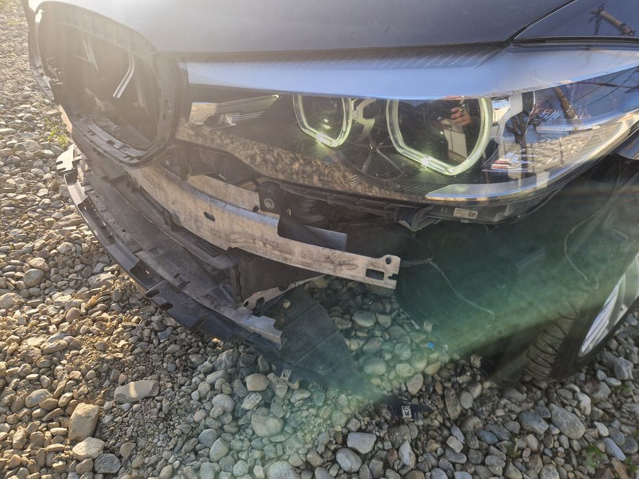 Far stanga,far dreapta bmw seria 5 G 30 de Europa