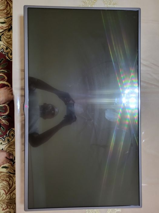 Lg 42 televizor sotiladi