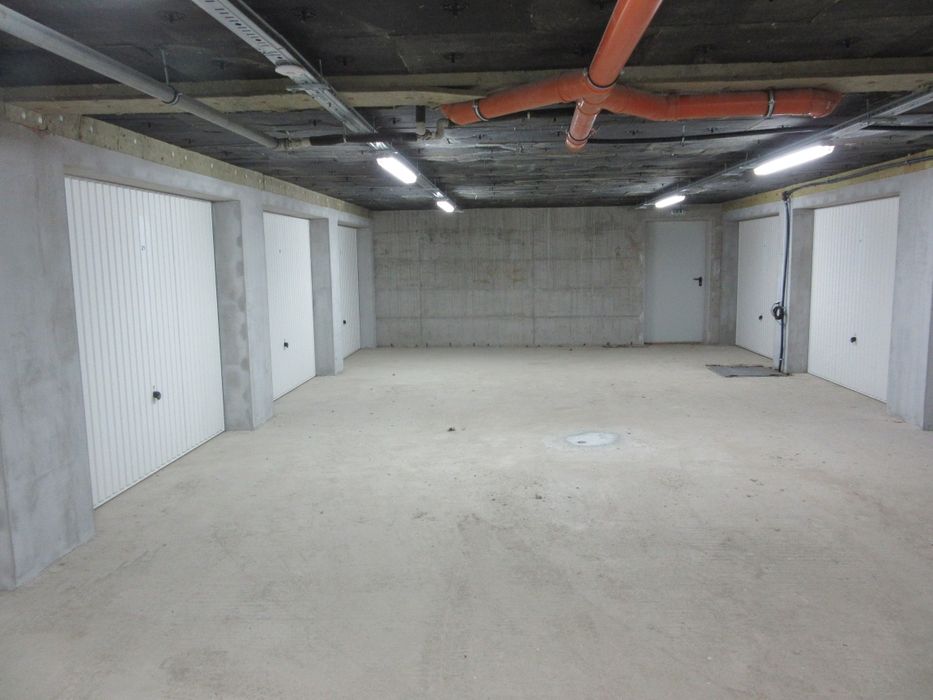 Дава се под наем Гараж / Паркомясто в София, Обеля - 16 кв.м за 102 € - Снимка #4