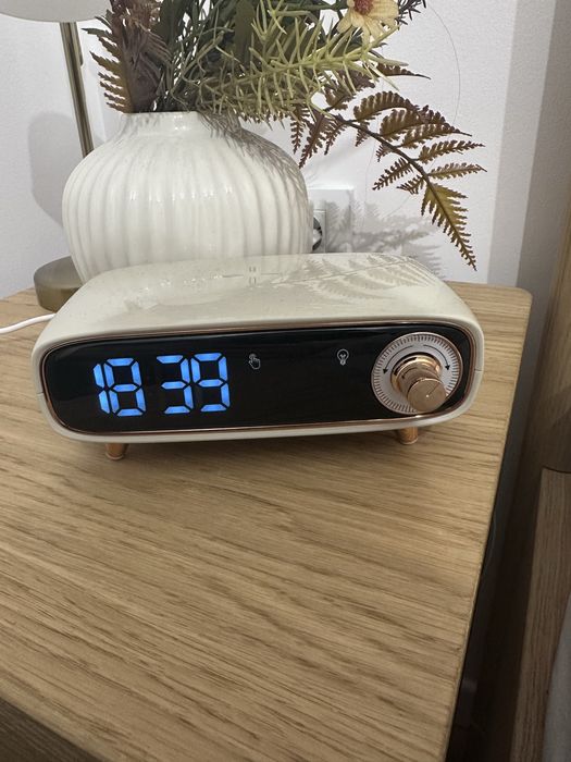 Ceas deșteptător cu Bluetooth + încărcare wireless + boxa bluetooth
