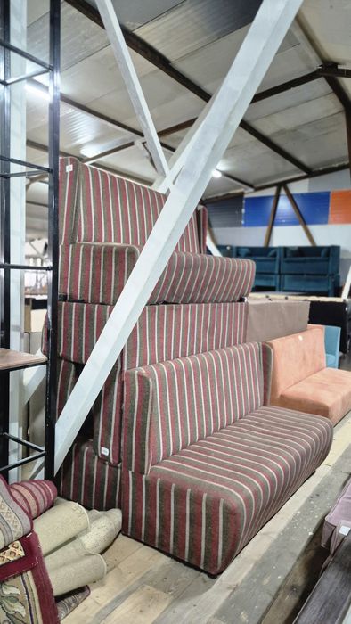 Столы овальные, столы для кафе, Удобные тяжёлые столы, диваны, мебель