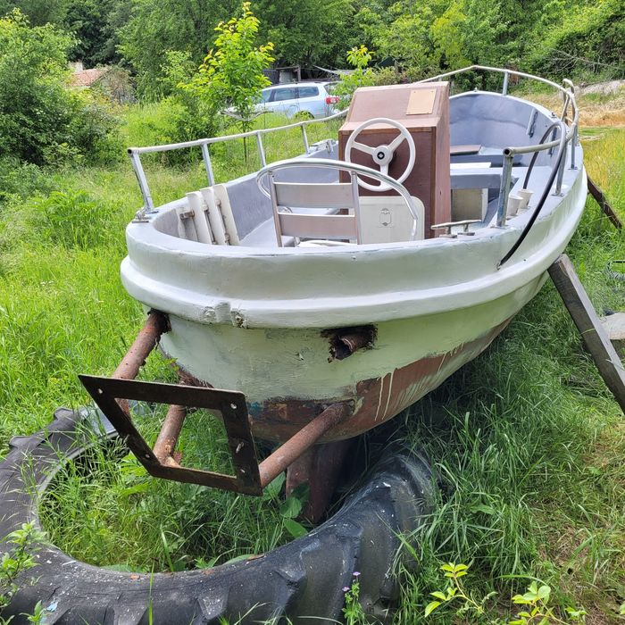 Пласмасова   Лодка за риболов