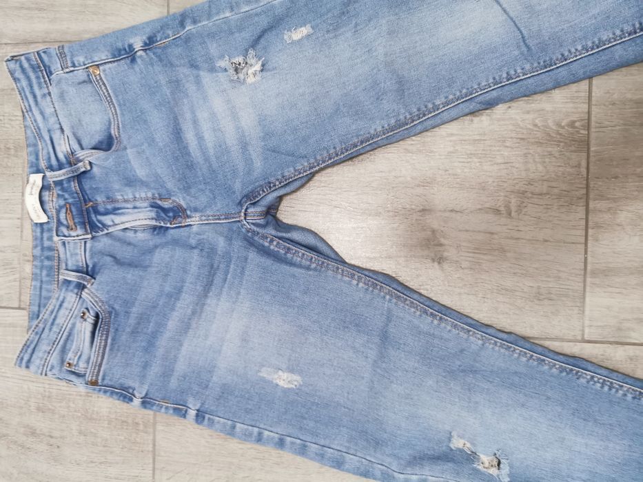 Blugi de dama, stradivarius