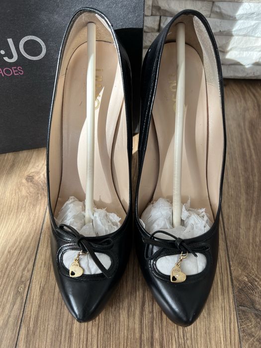 Черни обувки на ток Liu Jo #39