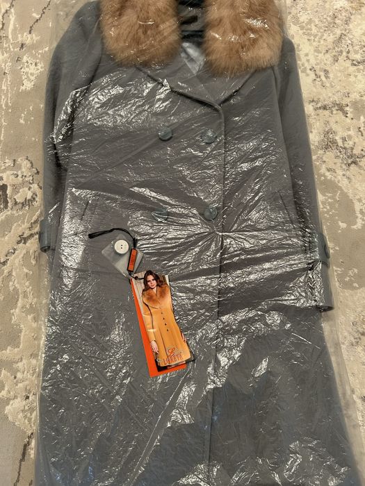 Продается пальто женское