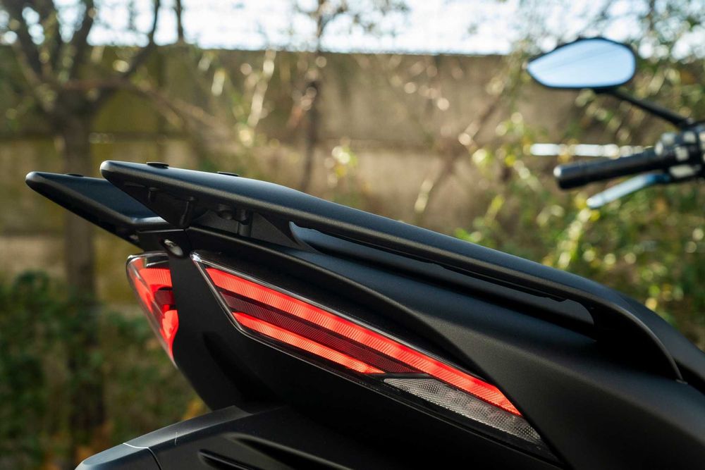 Maxi Scuter Zontes D350, cel mai puternic, Rate !