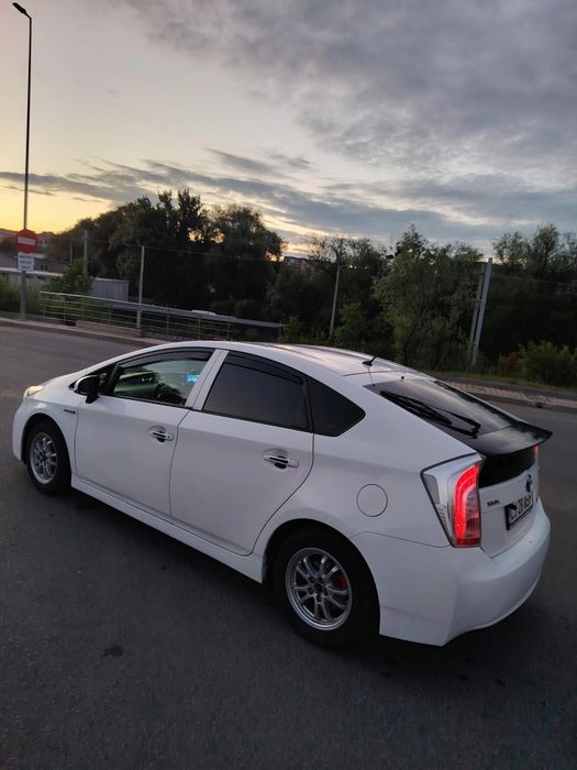 Vând Toyota 3 2012