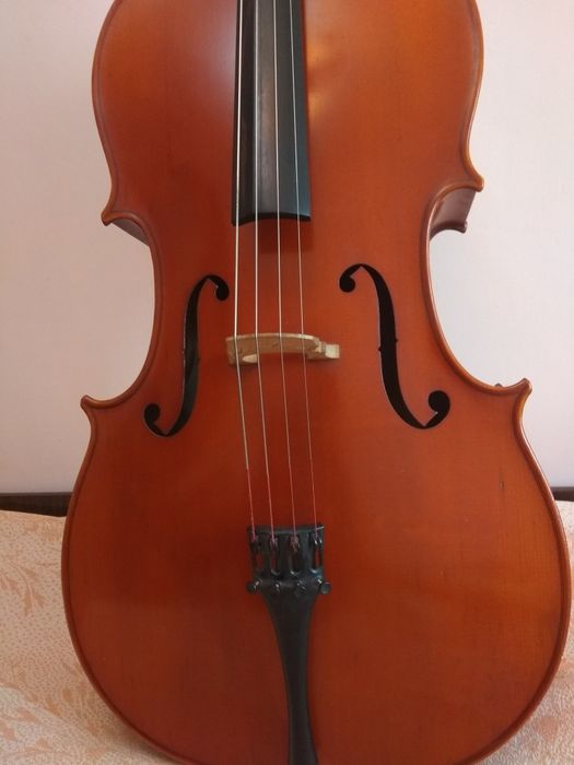 Виолончель немецкая,полный,4/4,КОНЦЕРТНЫЙ ИНСТРУМЕНТ,великолепный звук