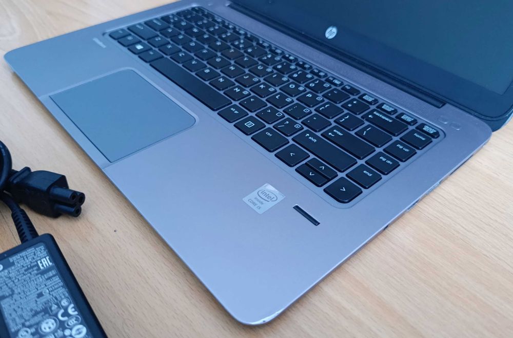 HP Elitebook, Core I5, 4GB RAM, SSD 240GB, HD 4400, baterie 3 ore