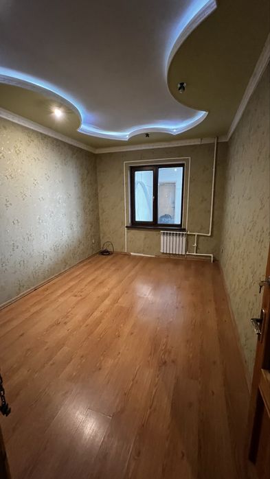 Просторная 3х комнатная пустая во 2 микрорайоне