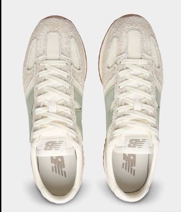 New balance sneakers