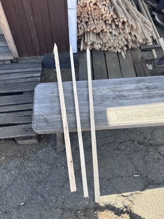 Колышки метровые