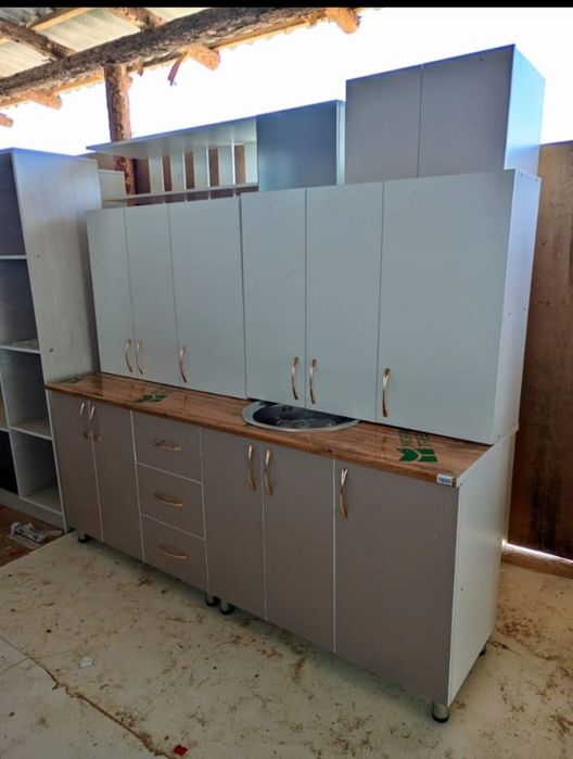 Кухонный гаринитур