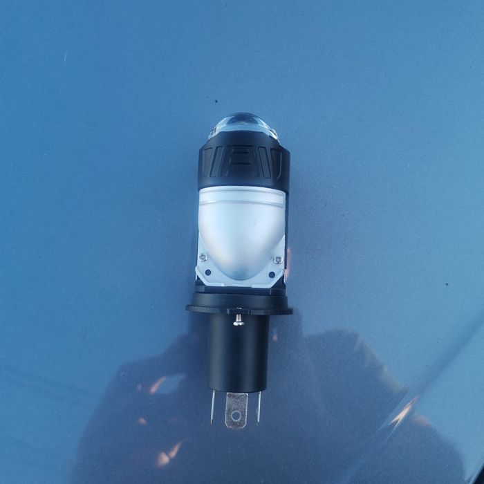 Becuri led cu lupă H4