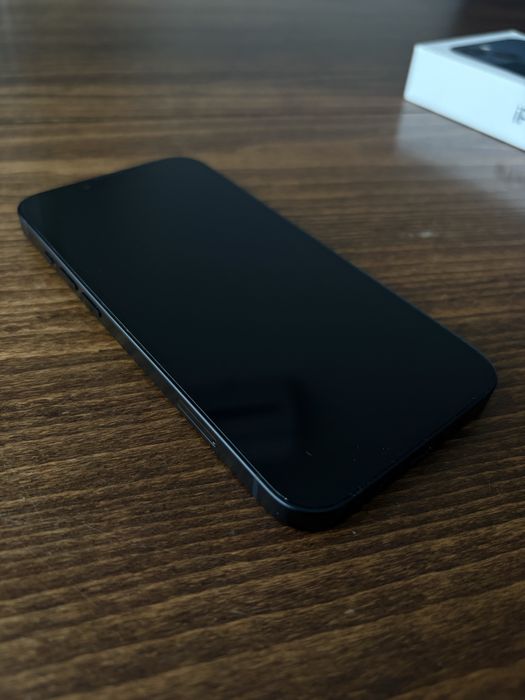 Iphone 13 - 128GB Midnight (черен)