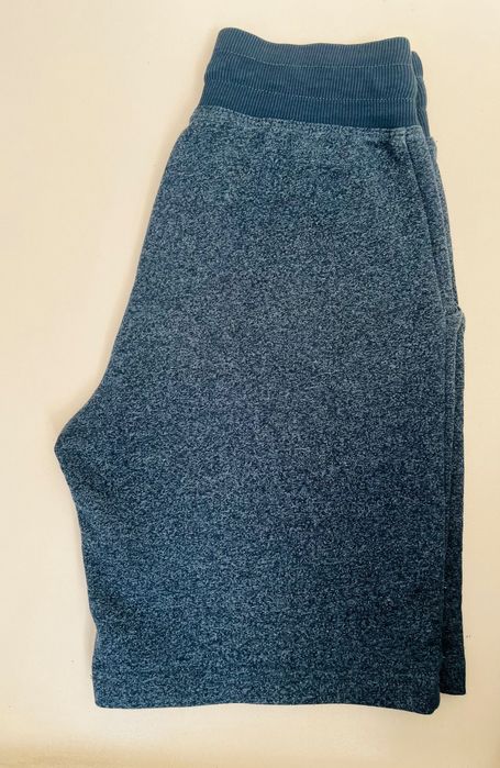 Шорты на мальчика продам р122-128