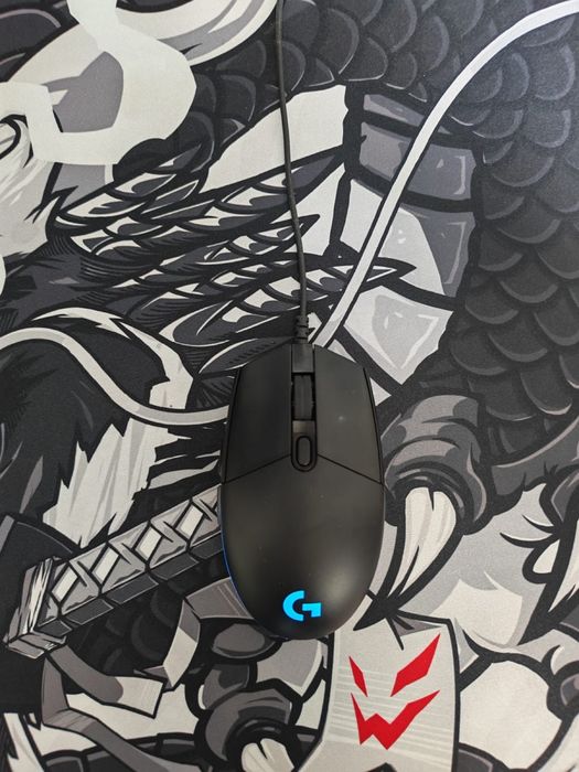 Продам мышку логитечь G102