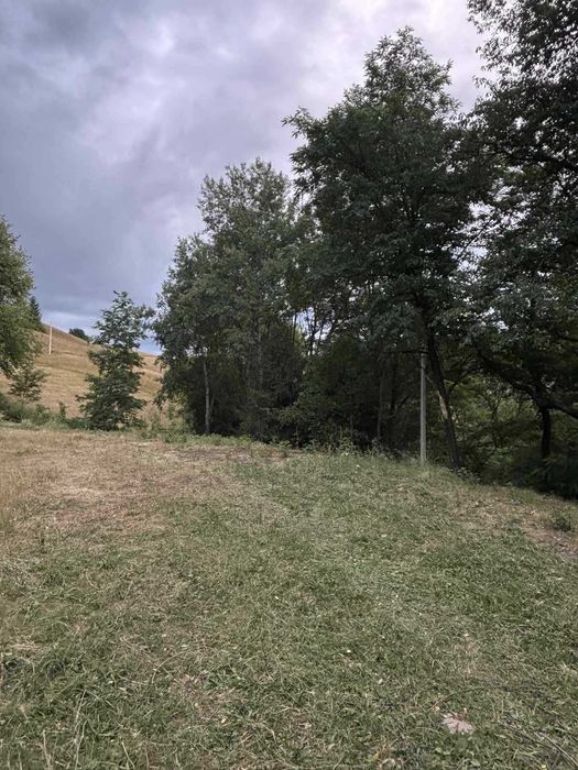 Vând 1000 mp  teren intravilan in Câmpeni,  județul Alba