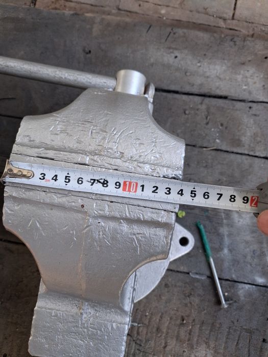 Продам тиски.советские.