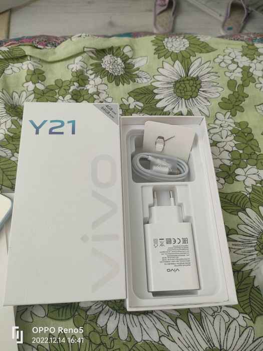 Сотовый телефон vivo Y21