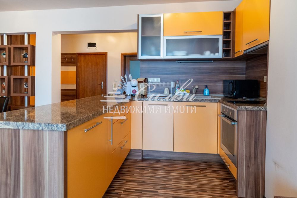 Дава се под наем Двустаен апартамент в Шумен, Пазара - 75 кв.м за 382.5 € - Снимка #4