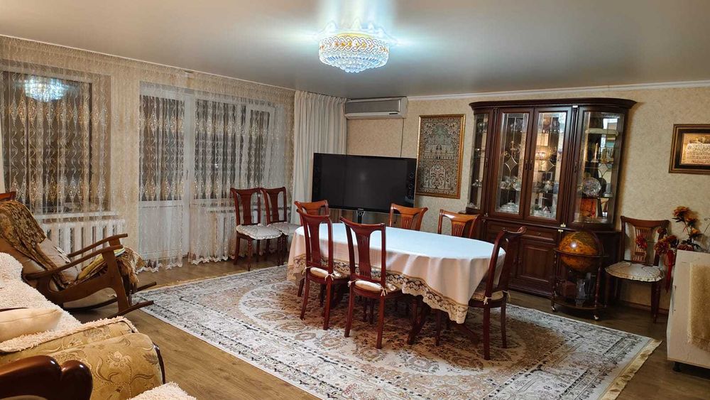 Продам 4-ком квартиру