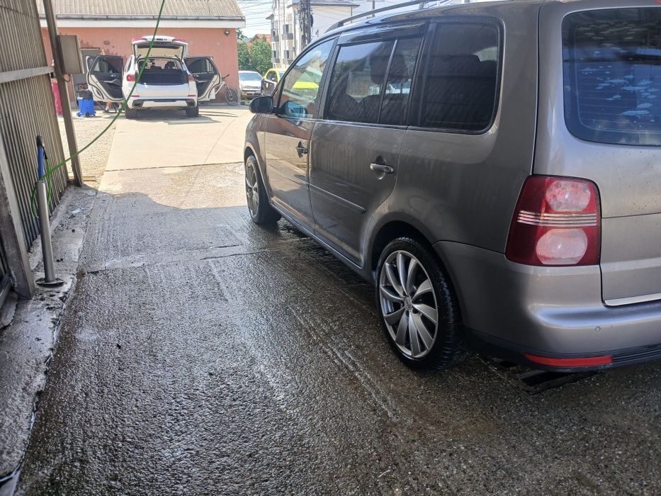 VOLKSWAGEN Touran 2008 — imagine 4