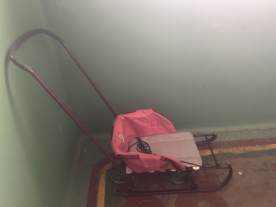 Продам санки Nika в идеальном состоянии