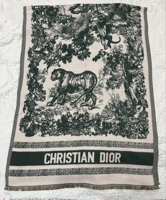 Зимний шарф Dior