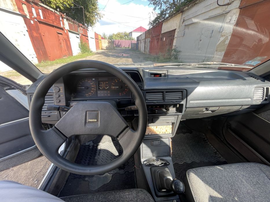 Mazda 323, 1989 г.в.