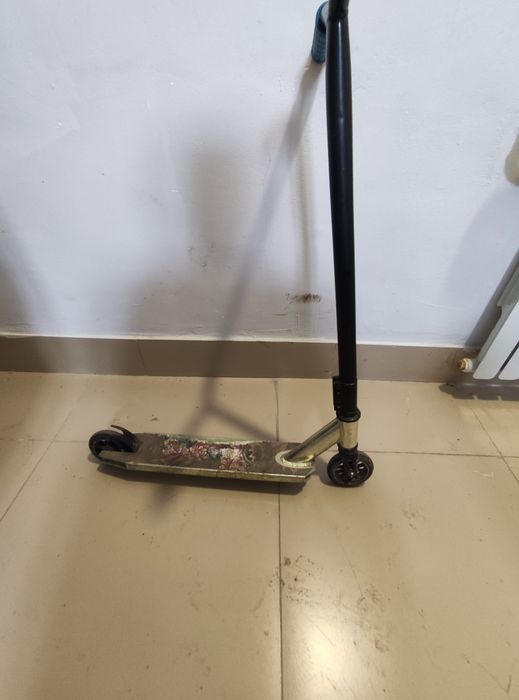 Продам трюковой самокат