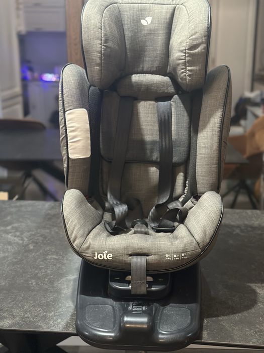 Vand scaun auto Joie cu Isofix• Gri• prim proprietar