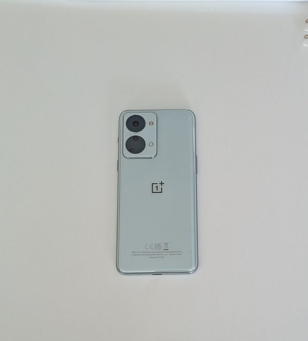 OnePlus Nord 2T 5G - 128GB 8GB RAM