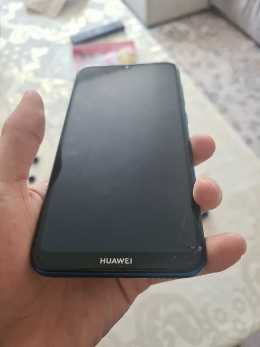 Huawei y7  на запчасти