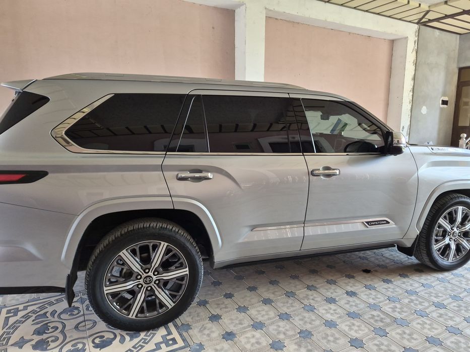 Тайота Sequoia, гибрид