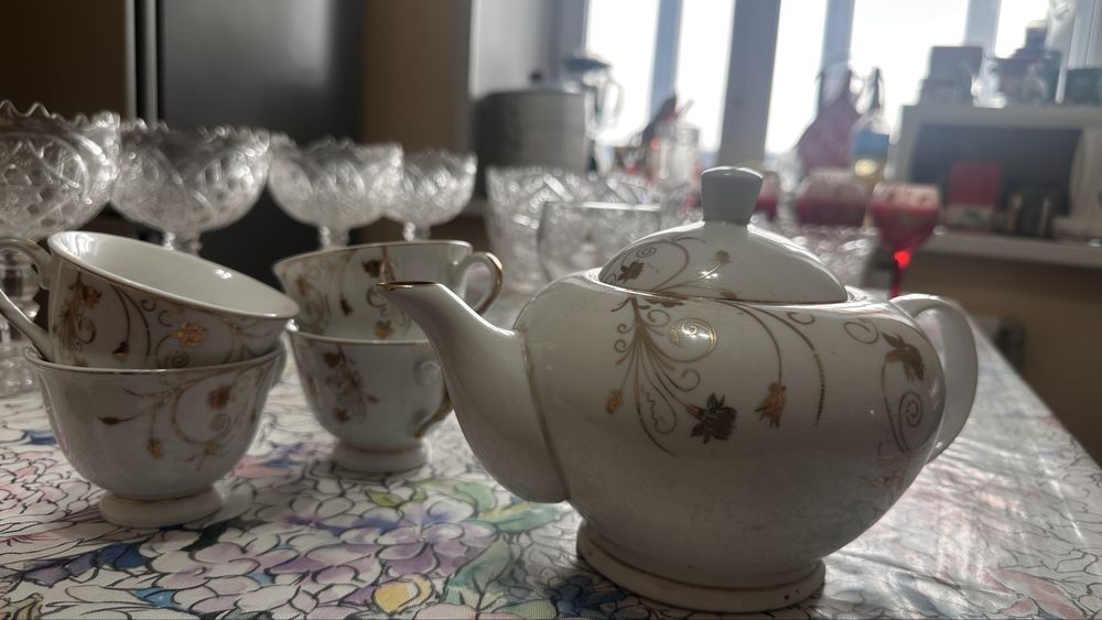 Продам посуду – всё вместе за 15 000 т